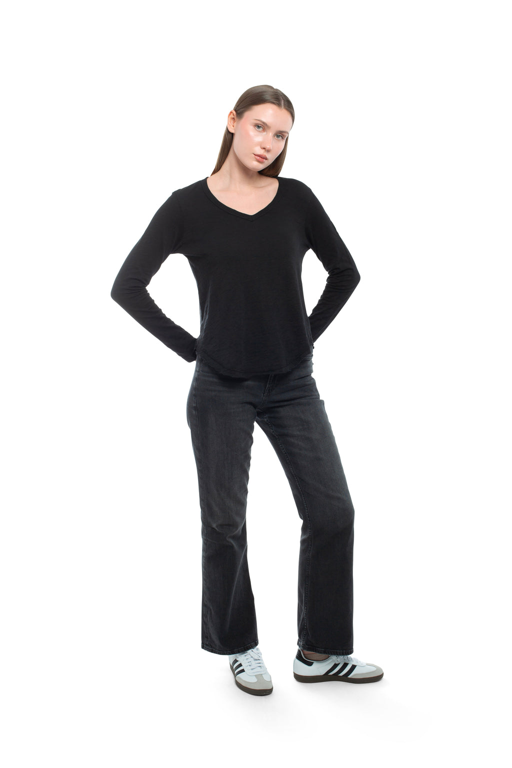 Long Sleeve V-Neck w/ Raw Hem Shirttail