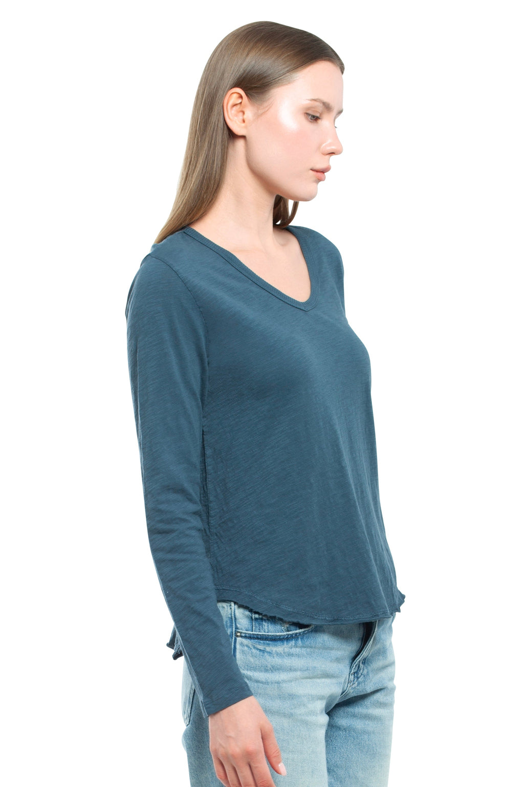 Long Sleeve V-Neck w/ Raw Hem Shirttail