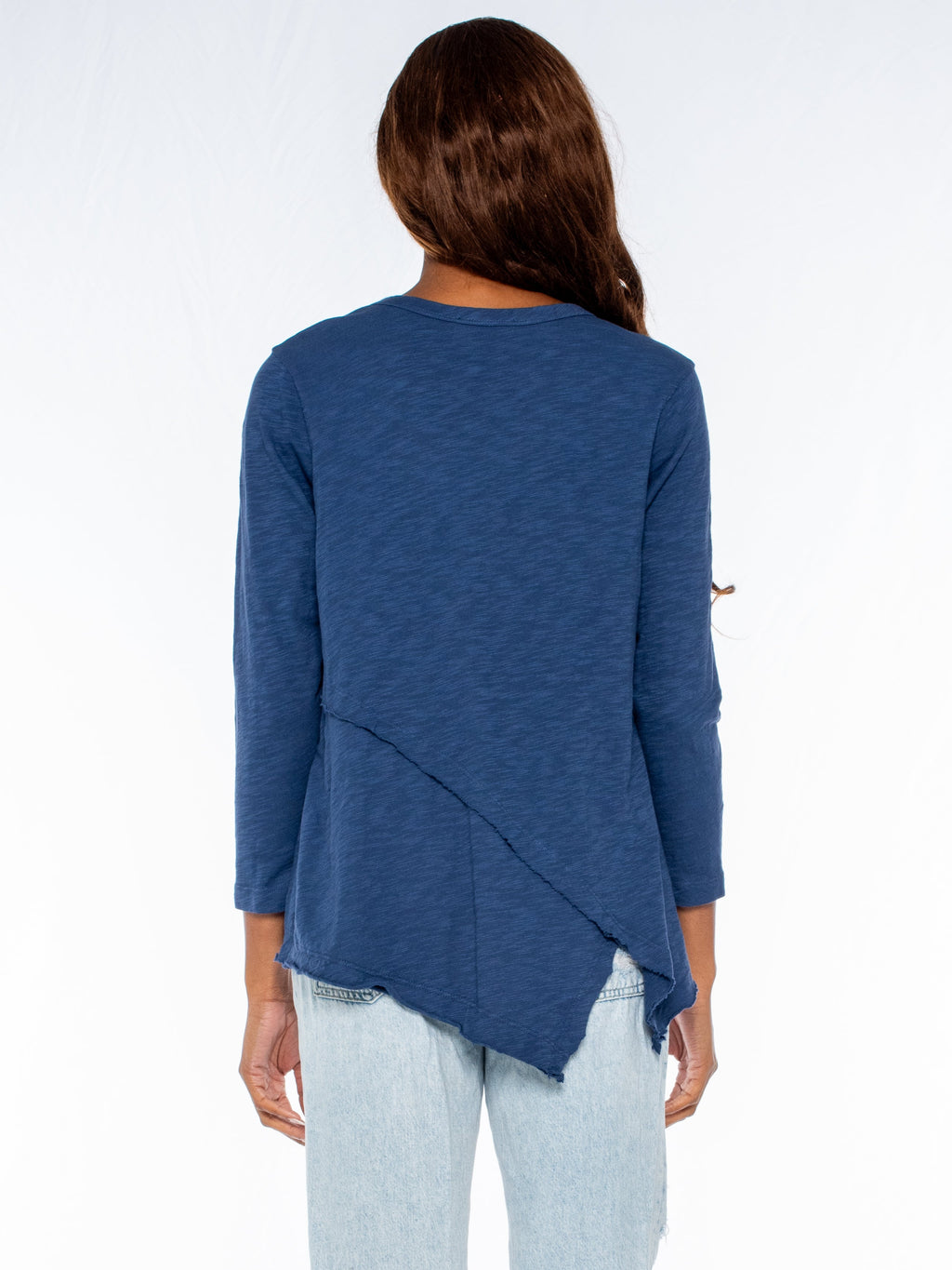 Crew 3/4 Sleeve EZ Cross Over Hem Shirt