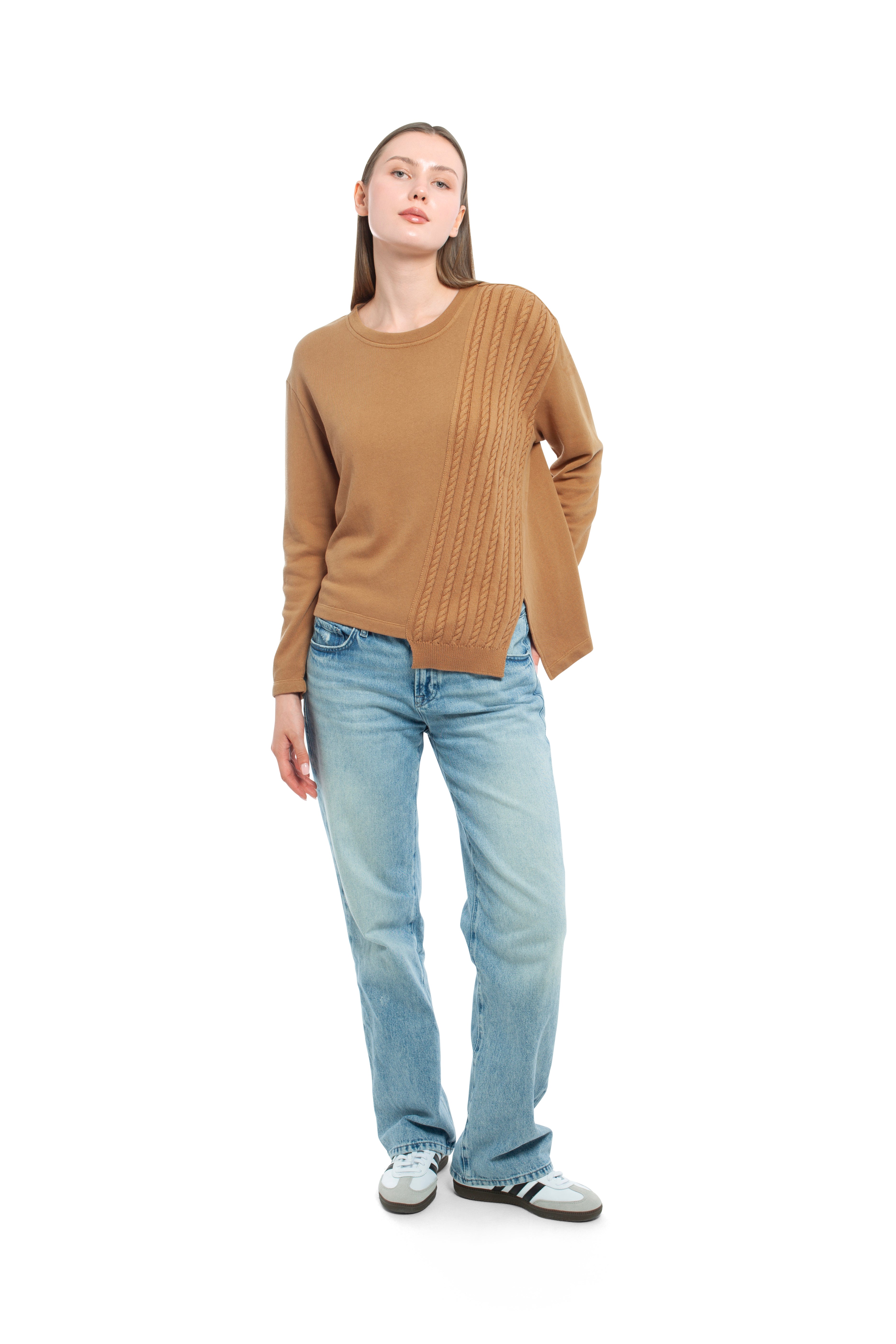 Round Neck Sweatshirt